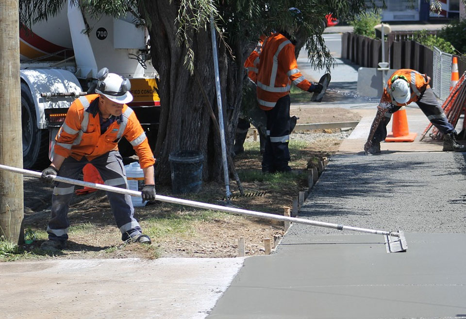 Concrete sidewalk installation by Ace Concrete Contractors Austin