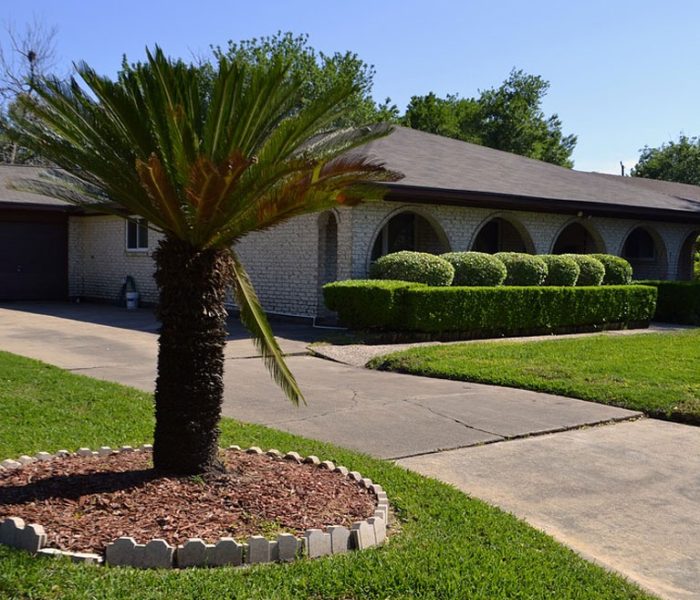 concrete driveway by Ace Concrete Contractors Austin